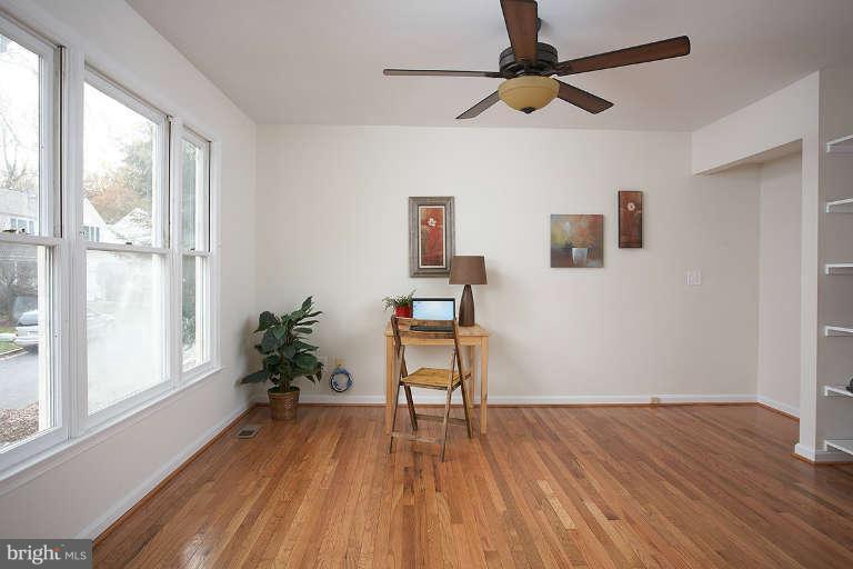 124 Snowy Owl Drive Silver Spring, MD 20901 - Photo 15 of 30 Office/Den