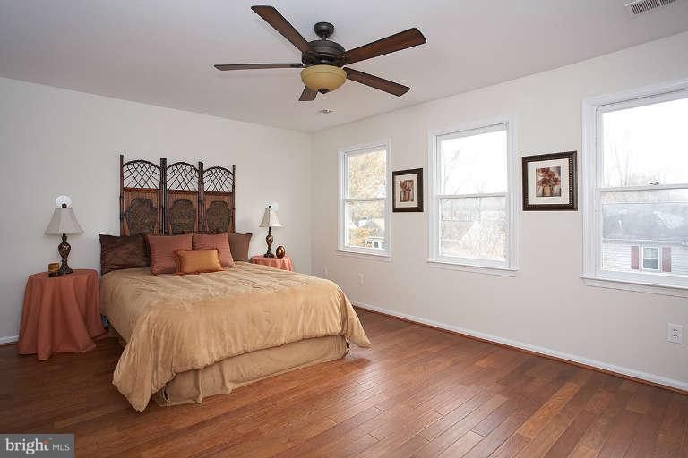 124 Snowy Owl Drive Silver Spring, MD 20901 - Photo 17 of 30 Bedroom (Master)