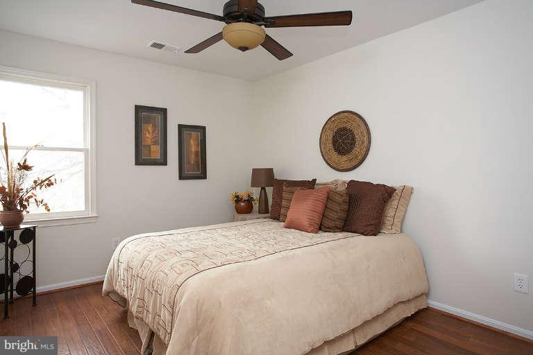 124 Snowy Owl Drive Silver Spring, MD 20901 - Photo 20 of 30 Bedroom