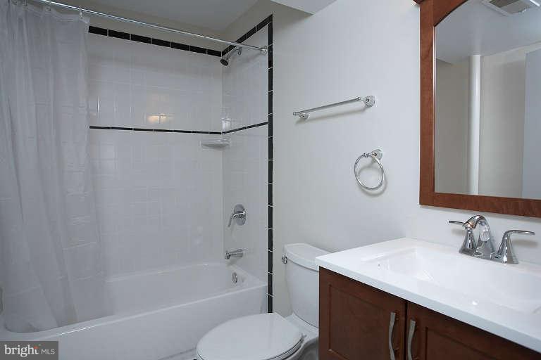 124 Snowy Owl Drive Silver Spring, MD 20901 - Photo 27 of 30 Bath