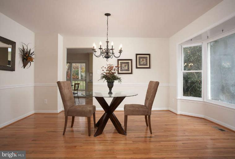 124 Snowy Owl Drive Silver Spring, MD 20901 - Photo 6 of 30 Dining Room