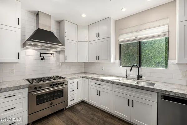 $1,825,000 | 3821 East Devonshire Avenue, Phoenix, AZ 85018