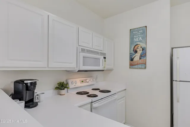 $244,500 | 882 Great Egret Circle Southwest, Unit B, Sunset Beach, NC 28468