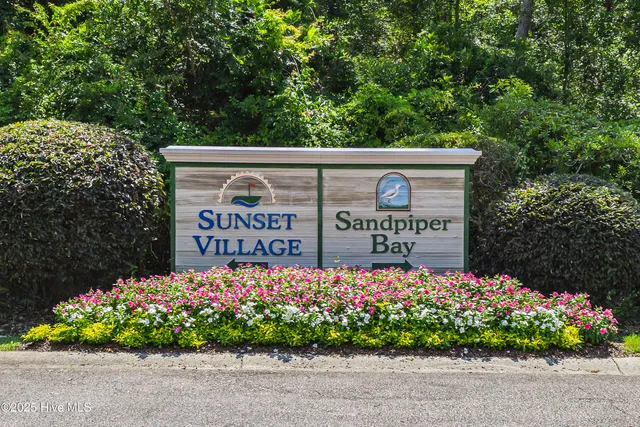 $244,500 | 882 Great Egret Circle Southwest, Unit B, Sunset Beach, NC 28468