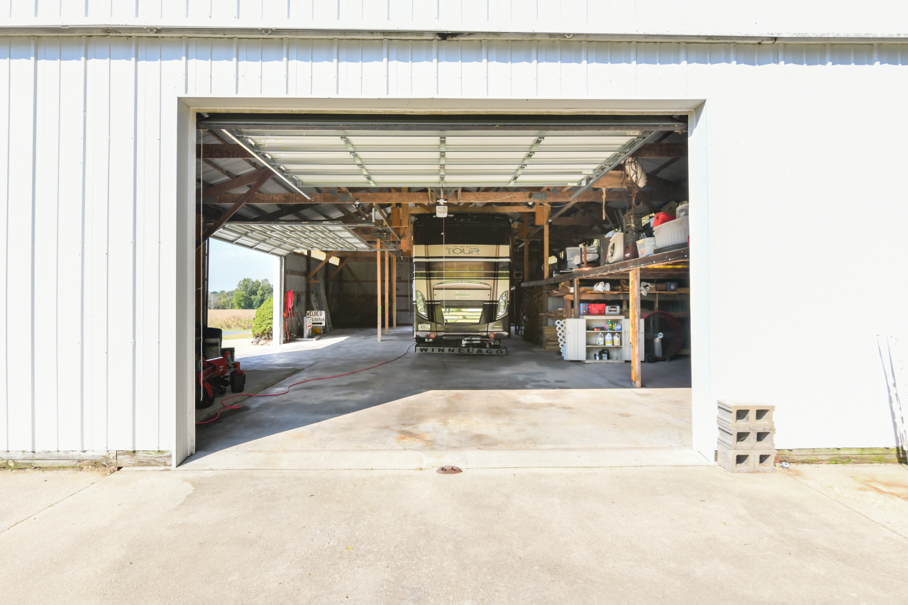 9702 West State Road 81 Beloit, WI 53511 - Photo 53 of 60 Outbuilding