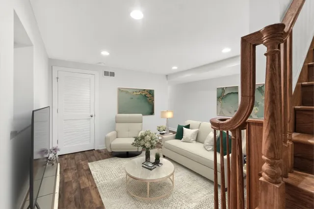 $410,000 | 1628 West Juneway Terrace, Unit 1, Chicago, IL 60626