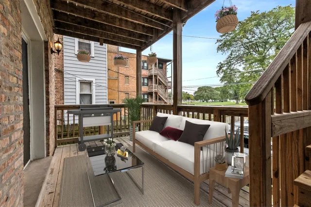 $410,000 | 1628 West Juneway Terrace, Unit 1, Chicago, IL 60626