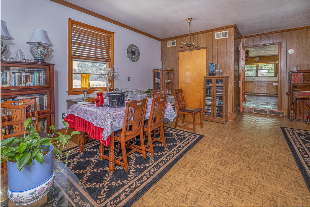 3147 Blue Ridge Boulevard Blue Ridge, VA 24064 - Photo 23 of 57 Dining Room