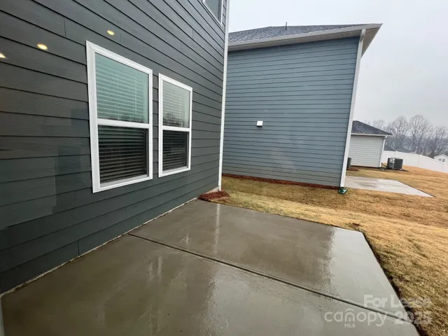 $1,975 | 1432 Wildflower Street, Newton, NC 28658