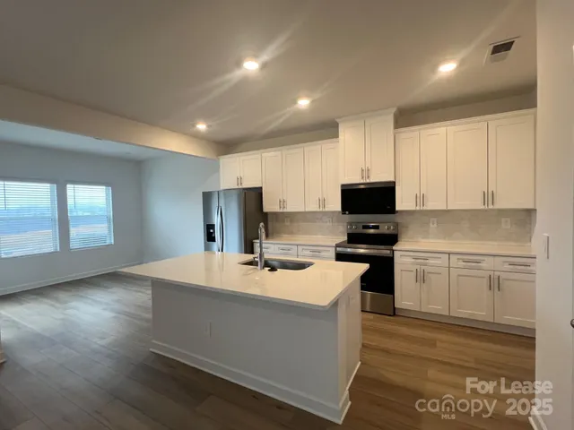 $1,975 | 1432 Wildflower Street, Newton, NC 28658