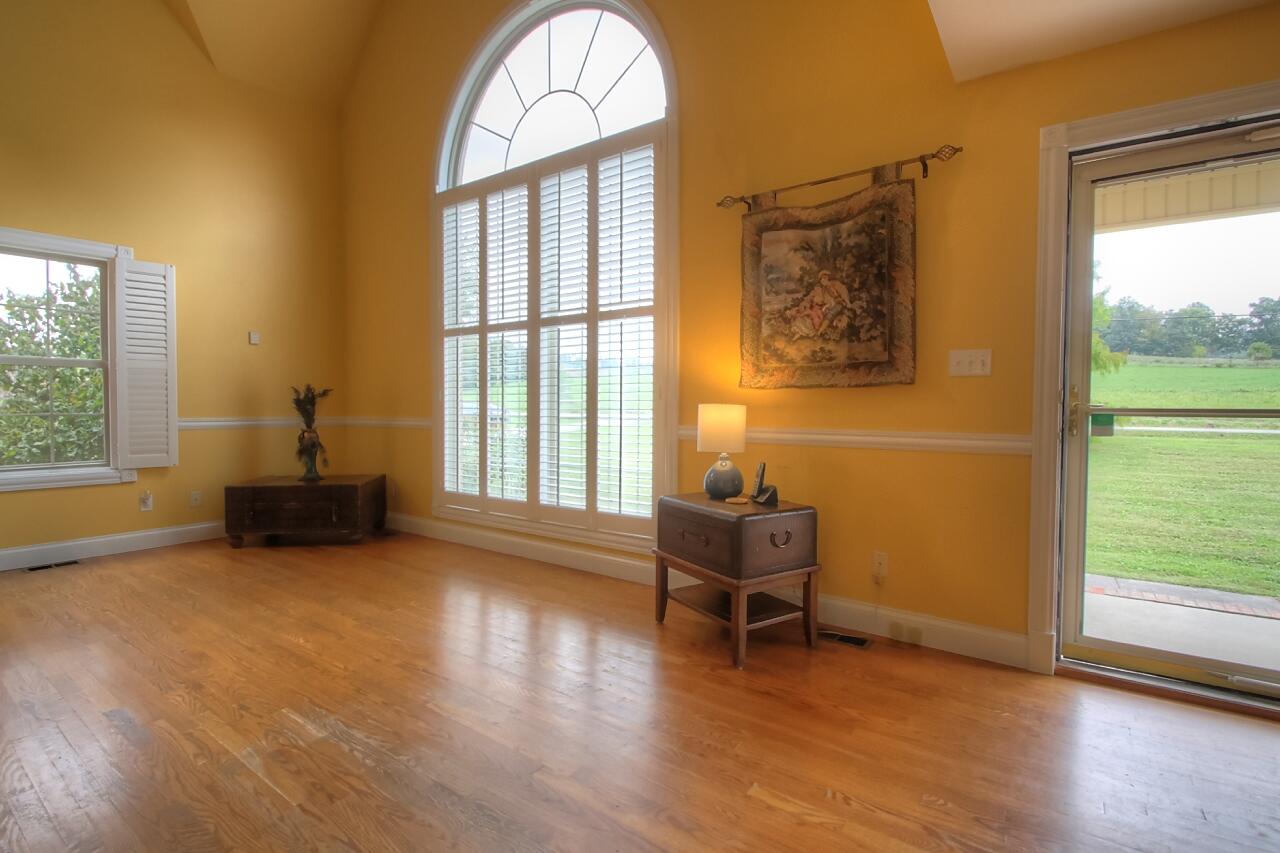 409 Old Way Road London, KY 40741 - Photo 3 of 53 20