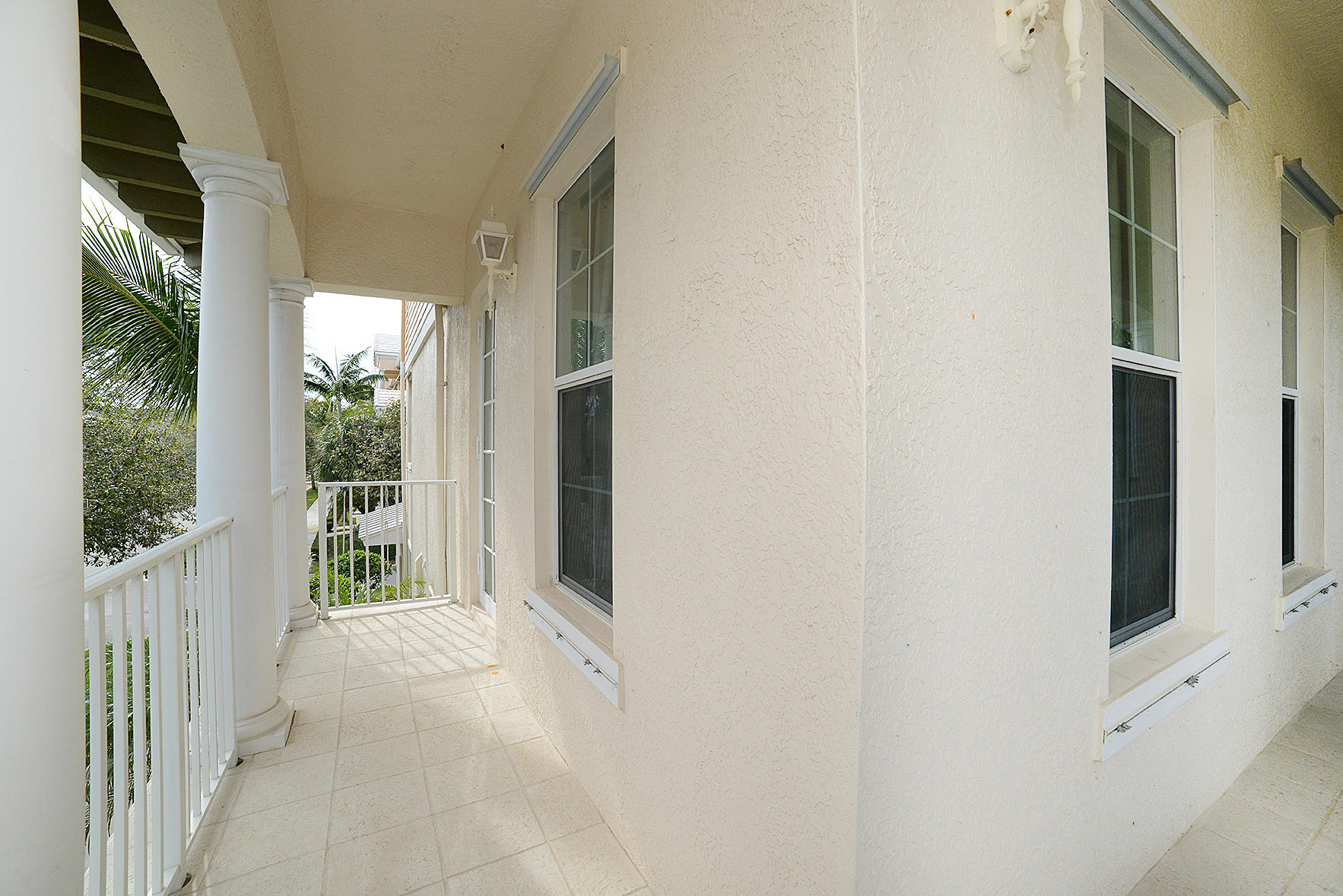 4286 West Main Street Jupiter, FL 33458 - Photo 13 of 30 2nd floor balcony