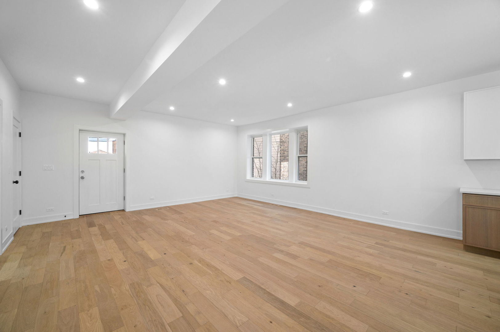 3941 North Spaulding Avenue Chicago, IL 60618 - Photo 10 of 33