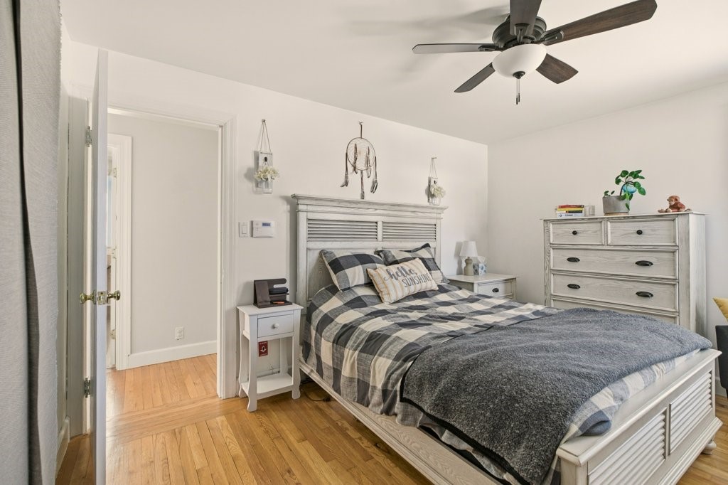 57 Warren Avenue Tiverton, RI 02878 - Photo 22 of 37