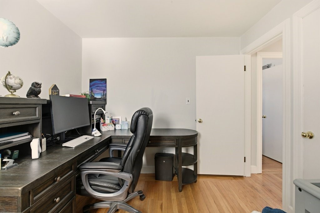 57 Warren Avenue Tiverton, RI 02878 - Photo 27 of 37