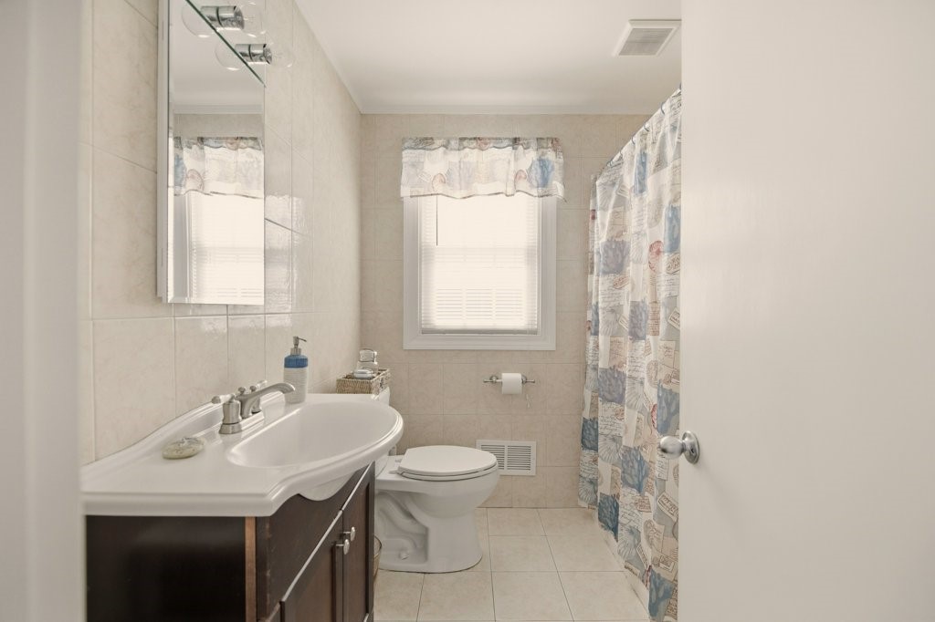 57 Warren Avenue Tiverton, RI 02878 - Photo 29 of 37
