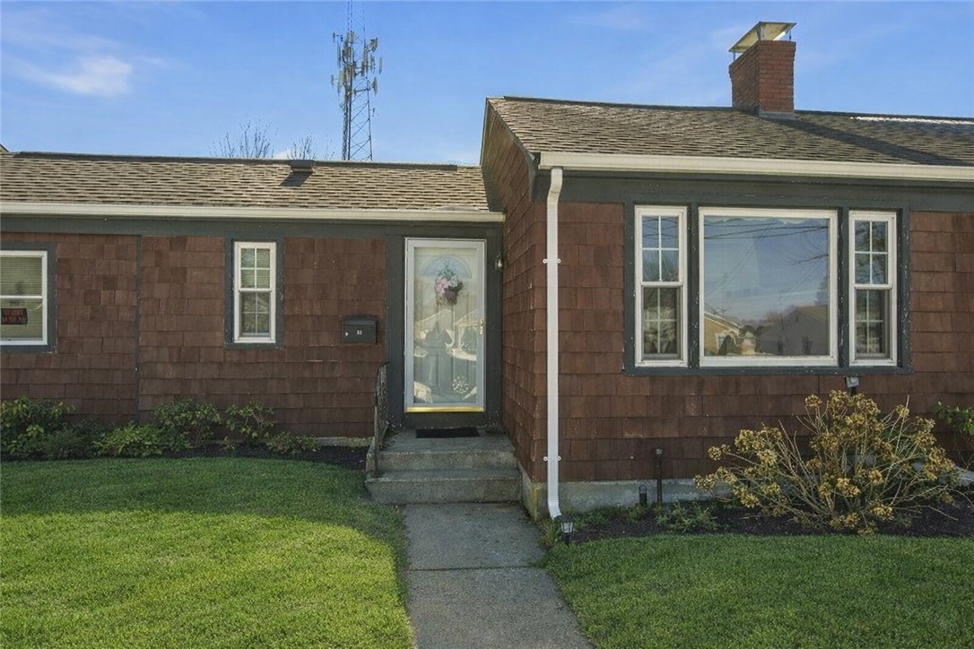 57 Warren Avenue Tiverton, RI 02878 - Photo 3 of 37 Grass is AI generate