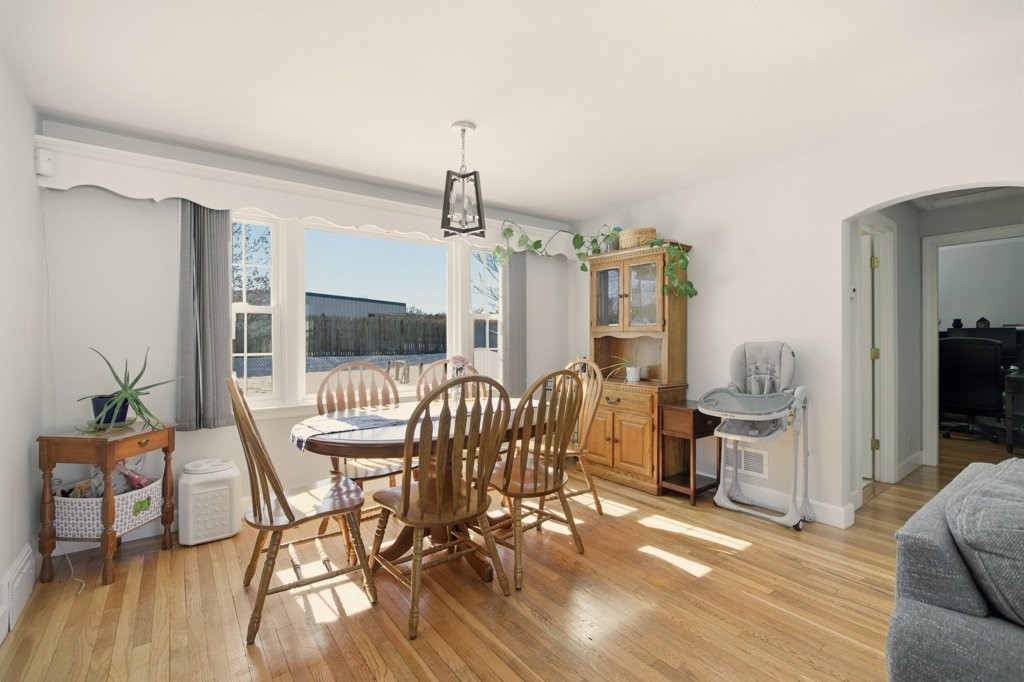 57 Warren Avenue Tiverton, RI 02878 - Photo 9 of 37