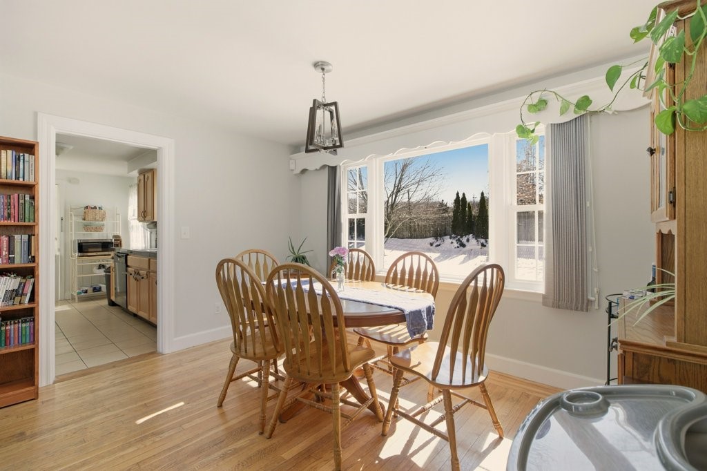 57 Warren Avenue Tiverton, RI 02878 - Photo 10 of 37