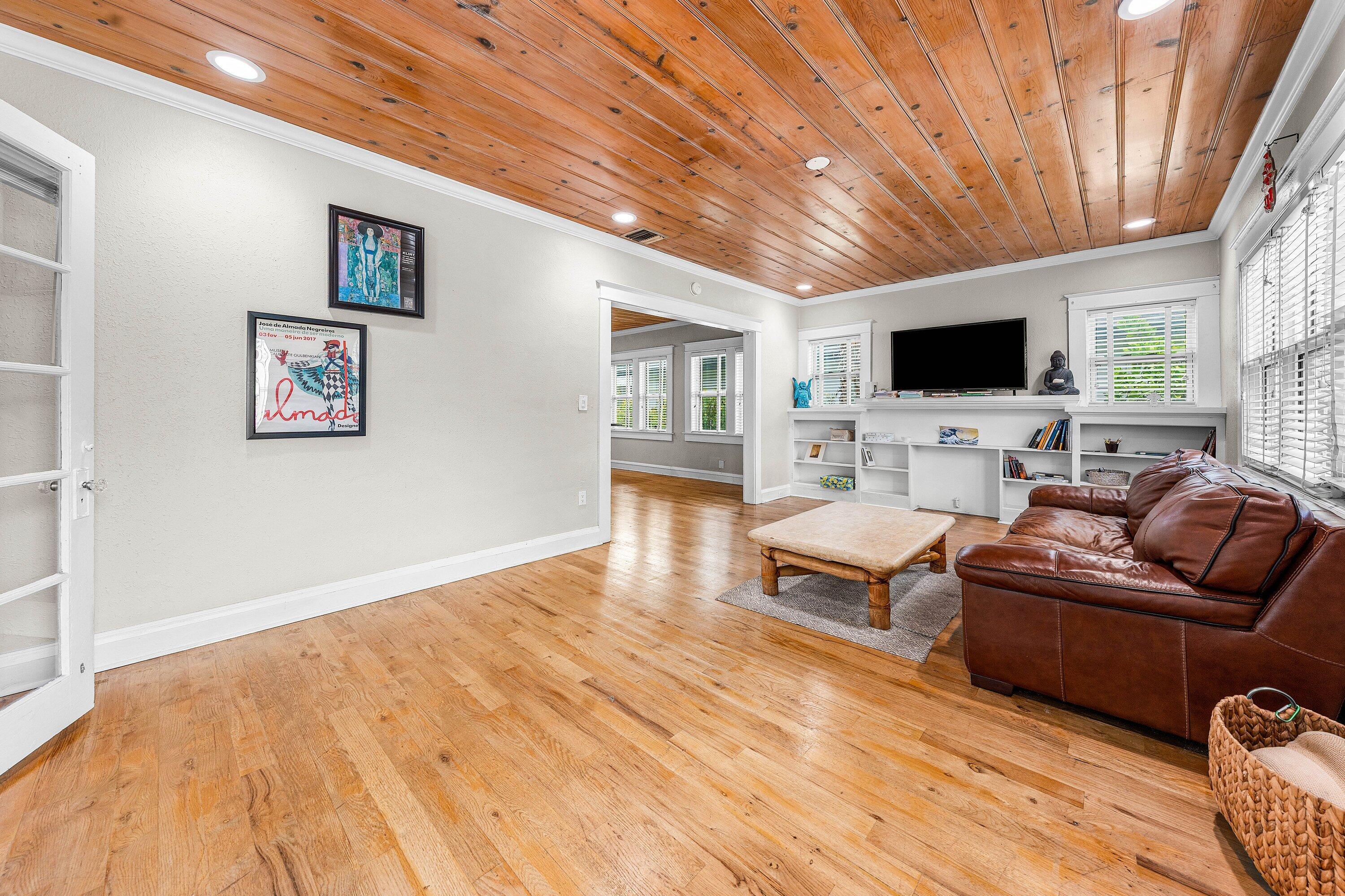 220 Malverne Road West Palm Beach, FL 33405 - Photo 11 of 26 014-220MalverneRoad-WestPalmBeach-FL-334