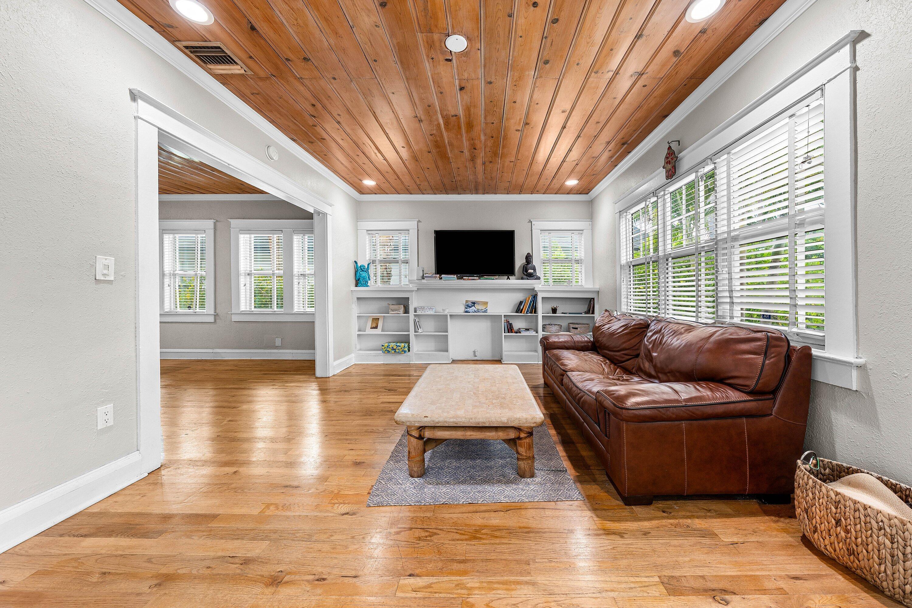 220 Malverne Road West Palm Beach, FL 33405 - Photo 15 of 26 016-220MalverneRoad-WestPalmBeach-FL-334