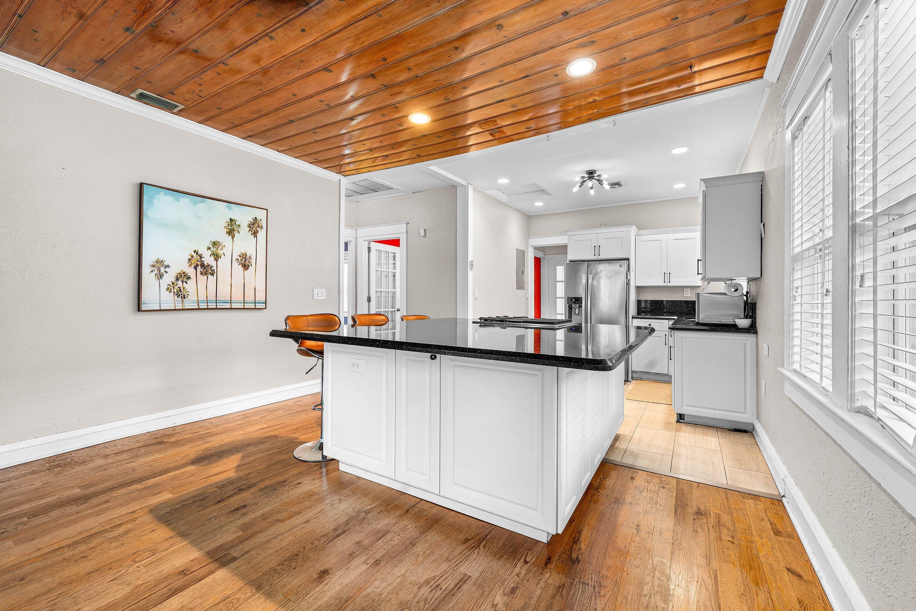 220 Malverne Road West Palm Beach, FL 33405 - Photo 3 of 26 006-220MalverneRoad-WestPalmBeach-FL-334