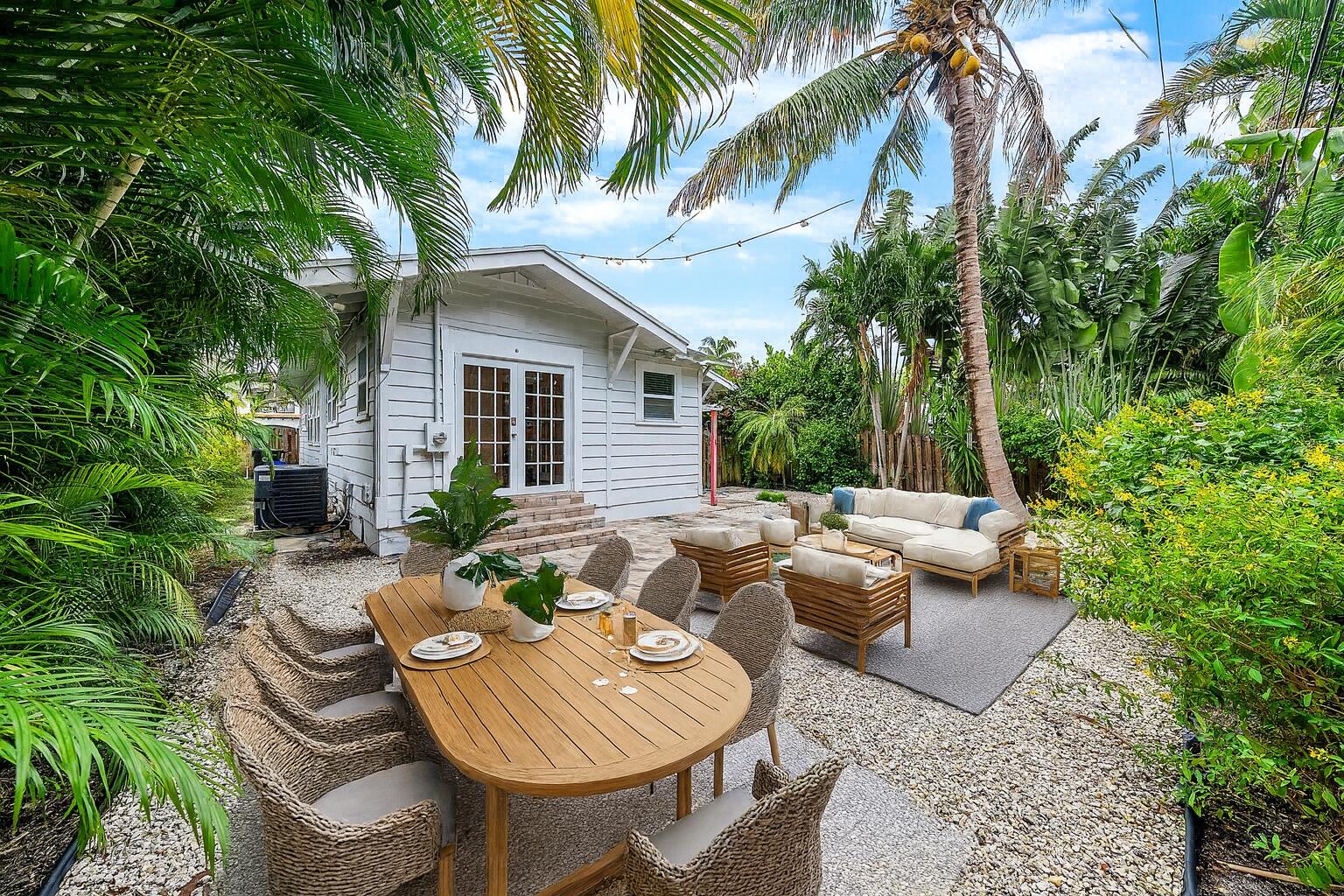 220 Malverne Road West Palm Beach, FL 33405 - Photo 4 of 26 VR4