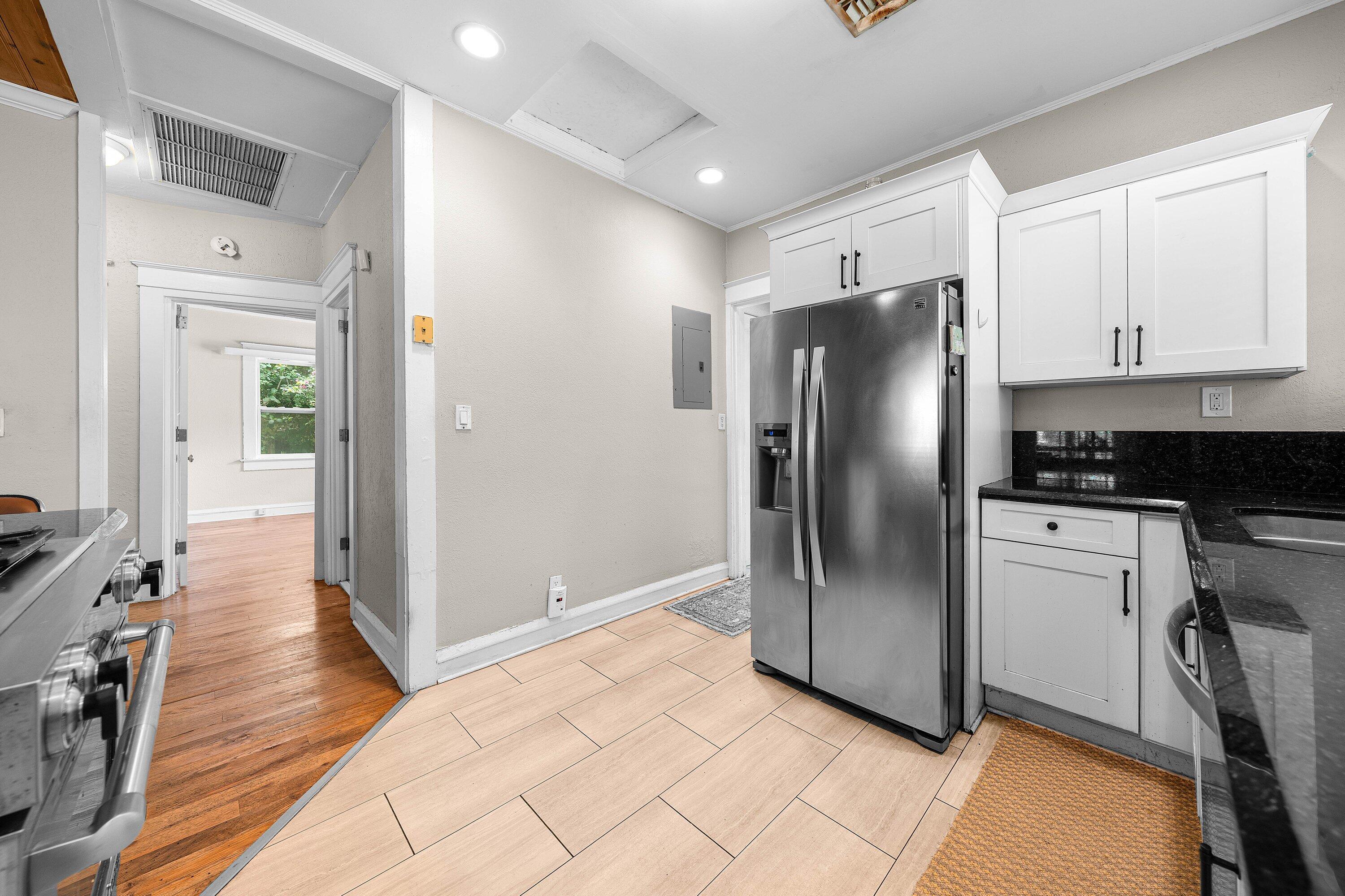 220 Malverne Road West Palm Beach, FL 33405 - Photo 9 of 26 009-220MalverneRoad-WestPalmBeach-FL-334