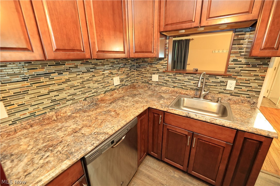 31679 Densmore Road Willowick, OH 44095 - Photo 9 of 24