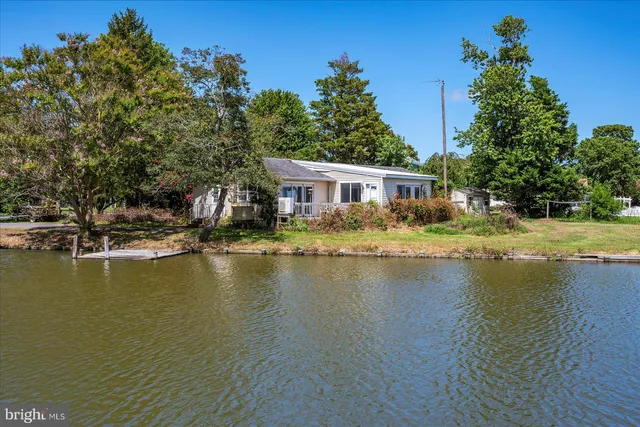 a view of a lake with houses