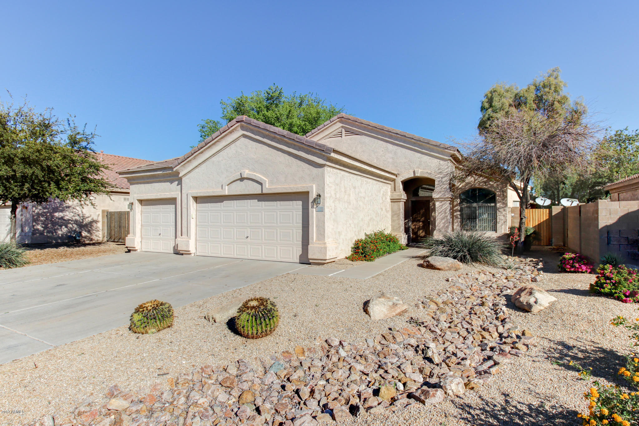 658 East Ranch Road Gilbert, AZ 85296 - Photo 1 of 36 658 East Ranch Road MLS (3)
