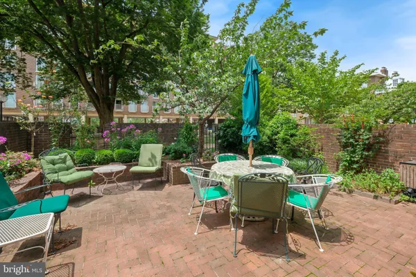 $1,300,000 | 1317 4th Street Southwest, Washington, DC 20024
