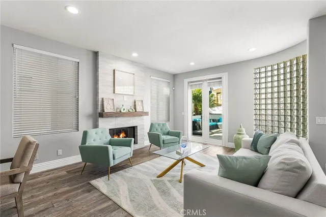 $2,499,000 | 620 22nd Street, Huntington Beach, CA 92648
