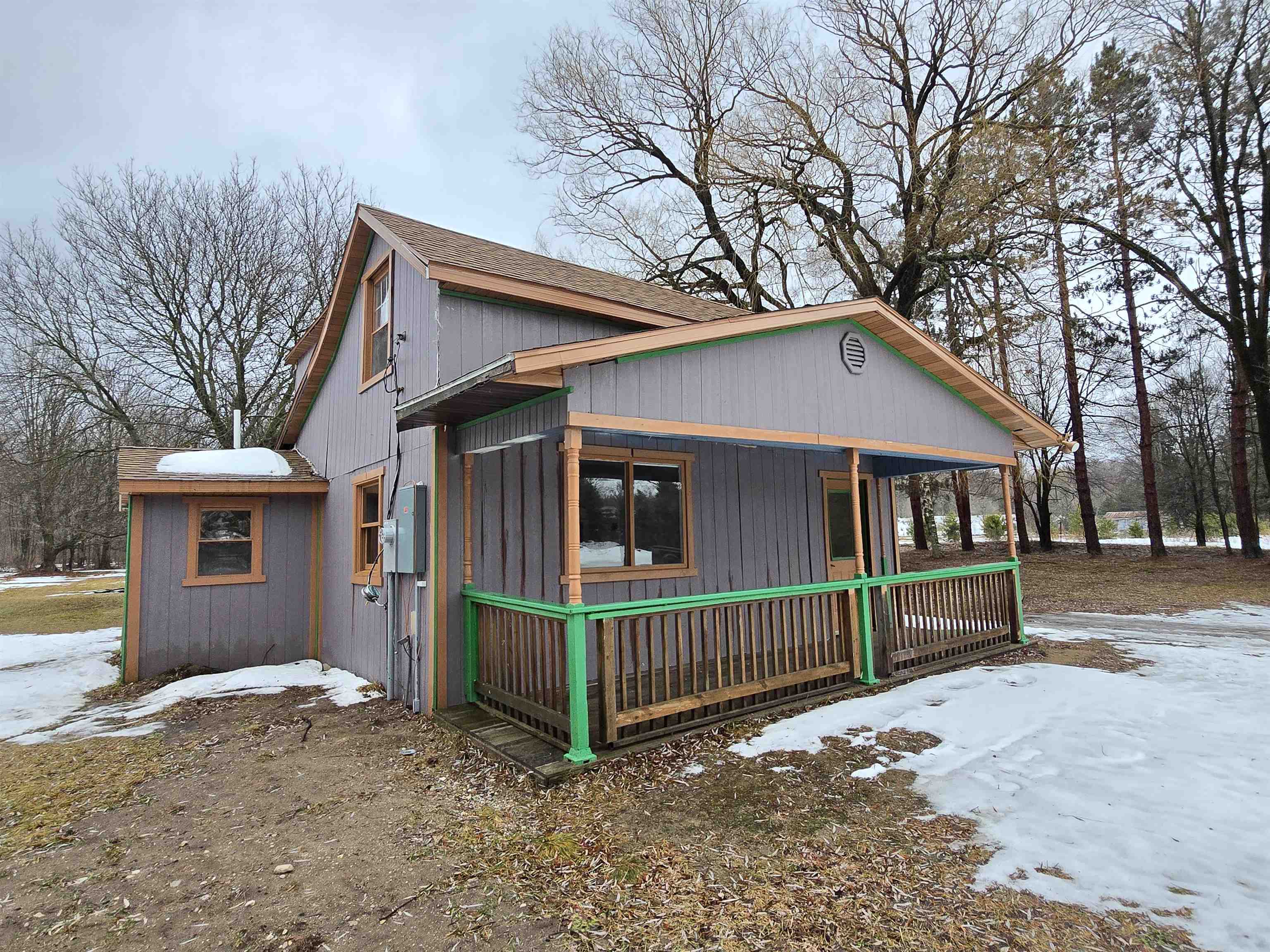 3281 Wallaker Road Benzonia, MI 49616 - Photo 2 of 36 1941740-62ca7fce-879e-494a-97c8-8da6dc216f26.JPG