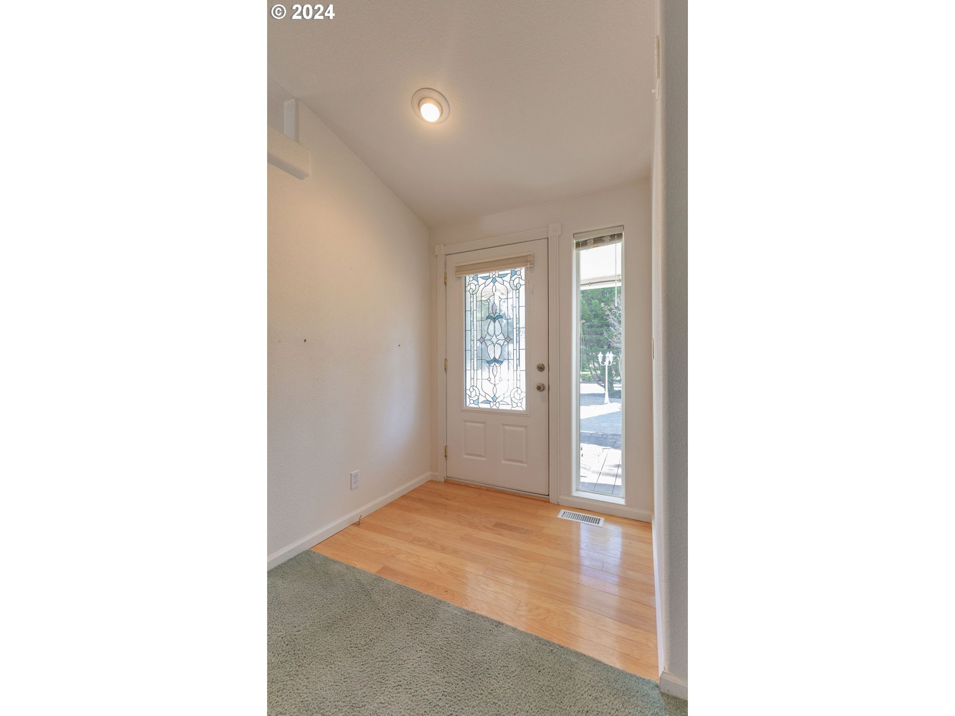 433 Sherwood Loop Florence, OR 97439 - Photo 7 of 48 Gallery Image 7