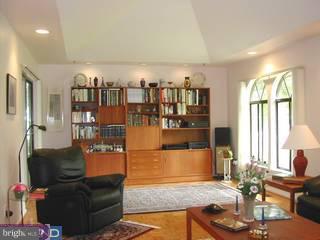 1317 Mettler Road Huntingdon Valley, PA 19006 - Photo 2 of 6 Gallery Image 2