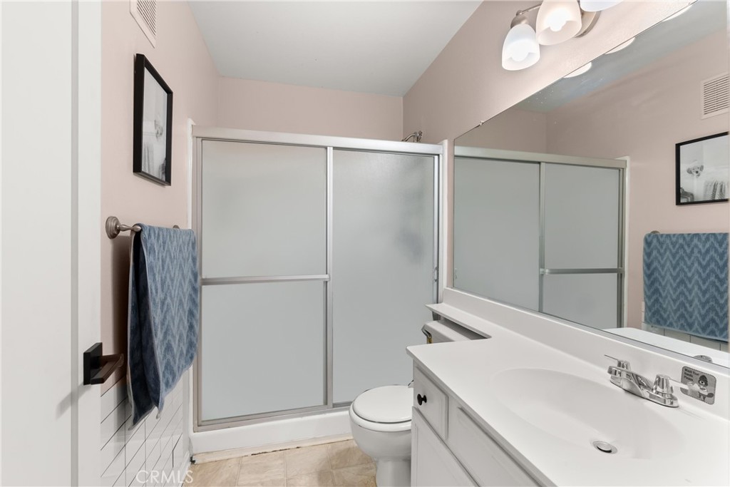 5160 Twilight Canyon Road, Unit G Yorba Linda, CA 92887 - Photo 17 of 22 Guest Bathroom