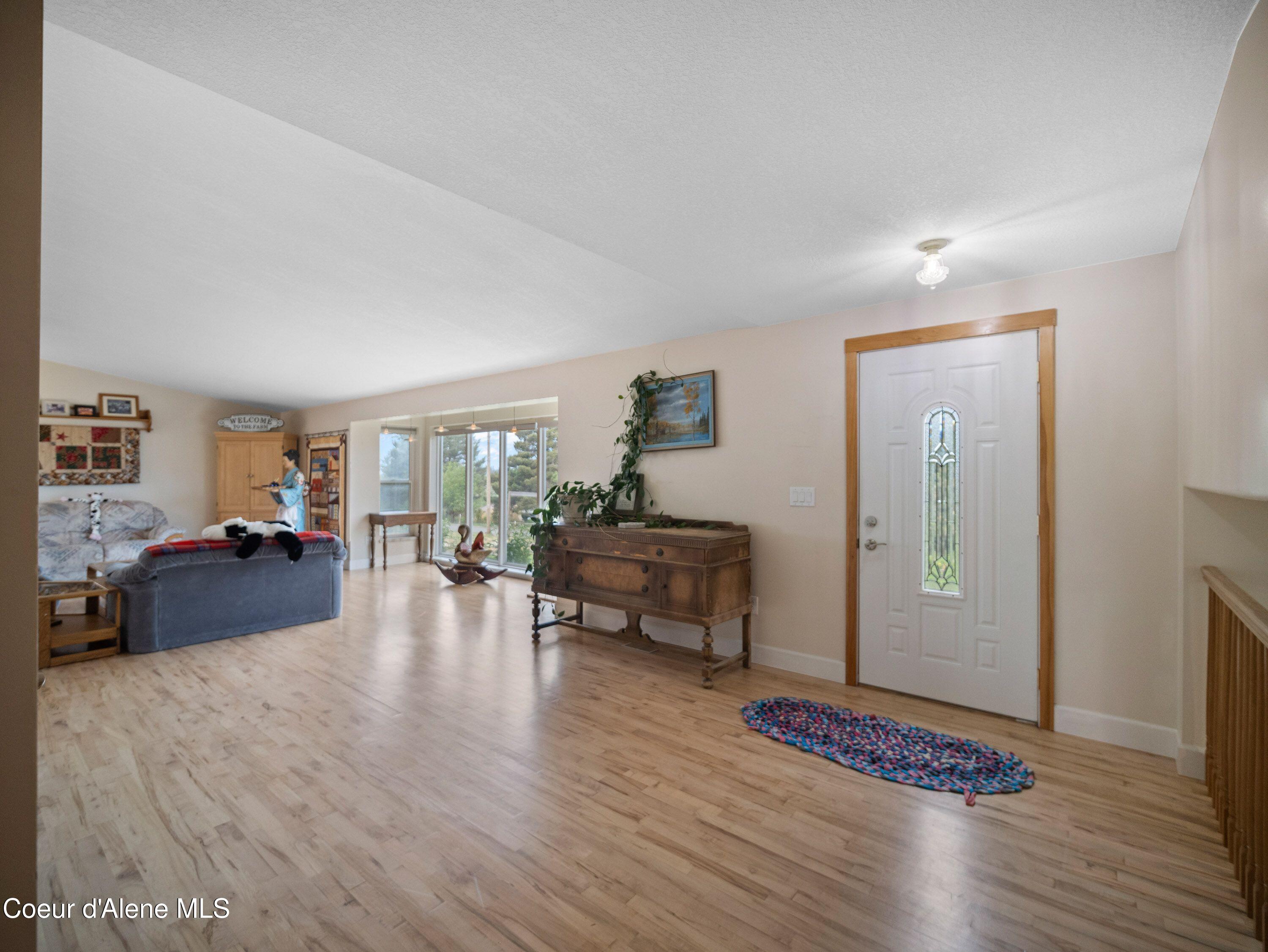 10916 East Rinear Road Valleyford, WA 99036 - Photo 7 of 72 35