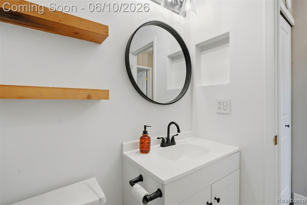 12042 15 Mile Road Sterling Heights, MI 48312 - Photo 15 of 25