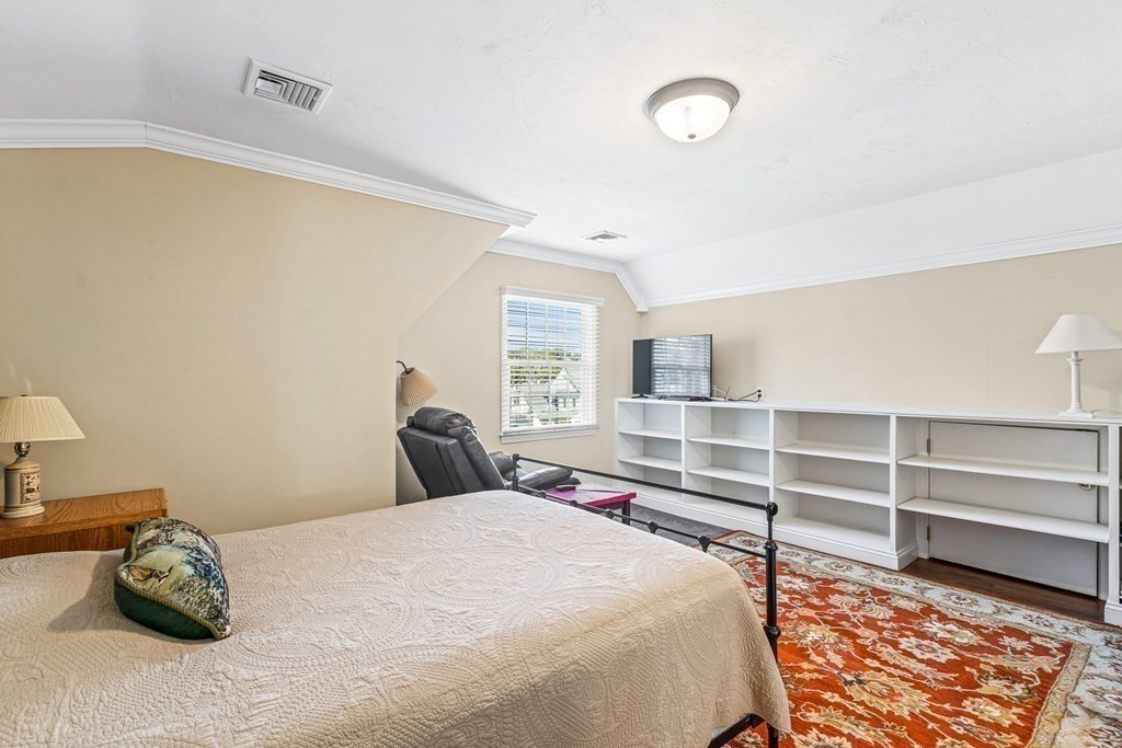 8 Hodges Avenue Wellesley, MA 02482 - Photo 30 of 42