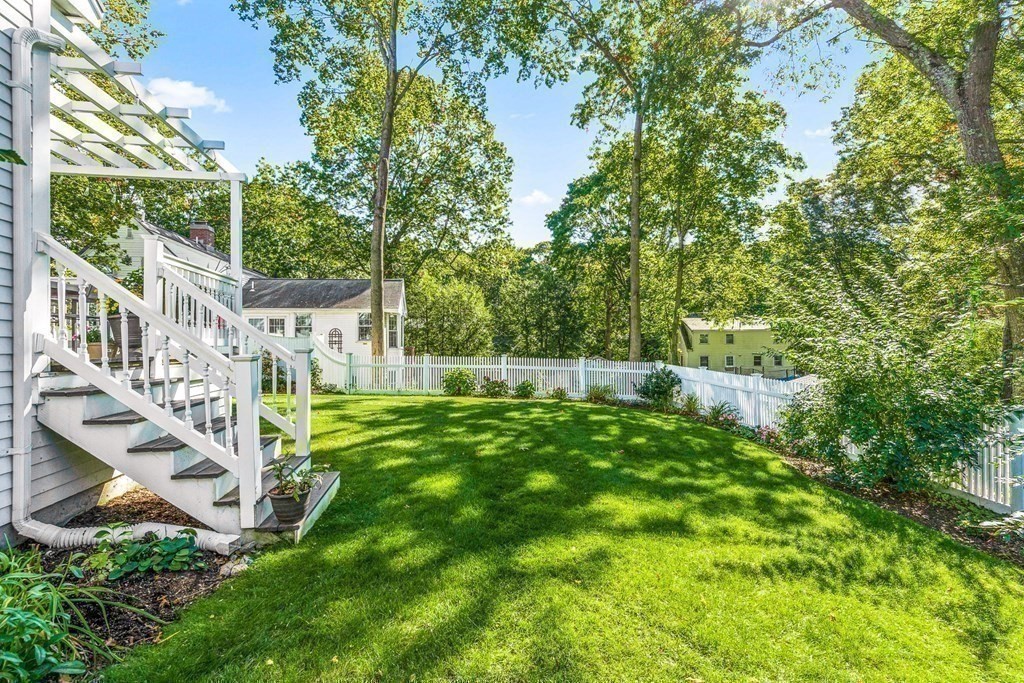 8 Hodges Avenue Wellesley, MA 02482 - Photo 36 of 42
