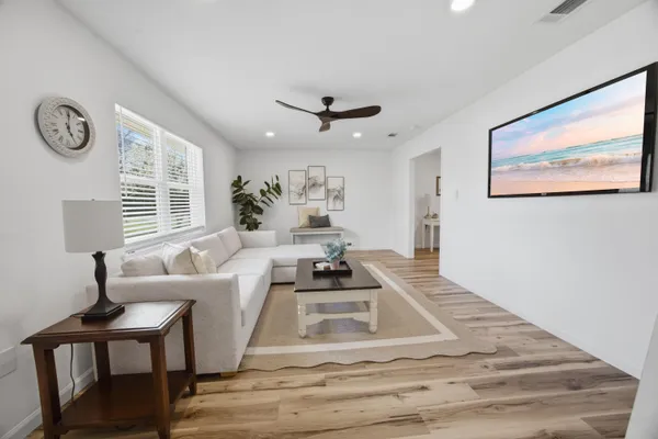$449,000 | 600 Burgundy Lane, Fort Walton Beach, FL 32547