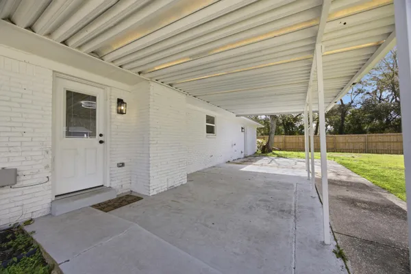 $449,000 | 600 Burgundy Lane, Fort Walton Beach, FL 32547