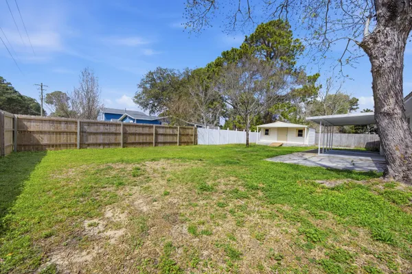 $449,000 | 600 Burgundy Lane, Fort Walton Beach, FL 32547