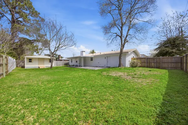 $449,000 | 600 Burgundy Lane, Fort Walton Beach, FL 32547