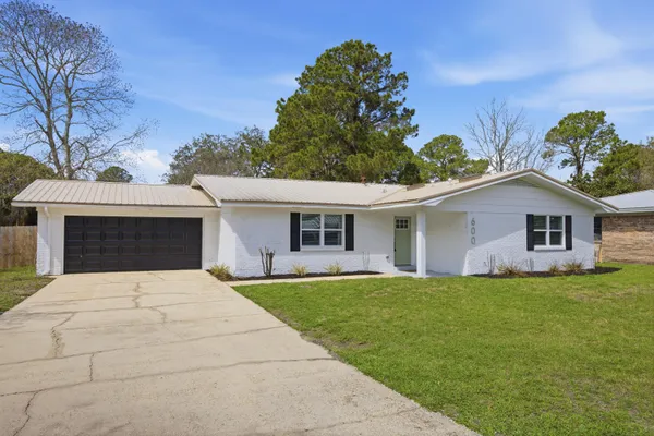 $449,000 | 600 Burgundy Lane, Fort Walton Beach, FL 32547
