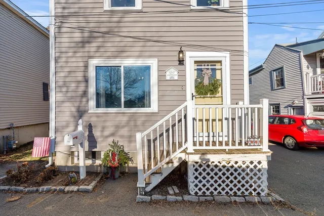 $529,000 | 29 R Upham Street, Salem, MA 01970