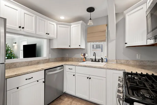 $529,000 | 29 R Upham Street, Salem, MA 01970