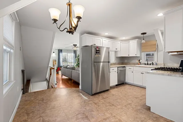 $529,000 | 29 R Upham Street, Salem, MA 01970