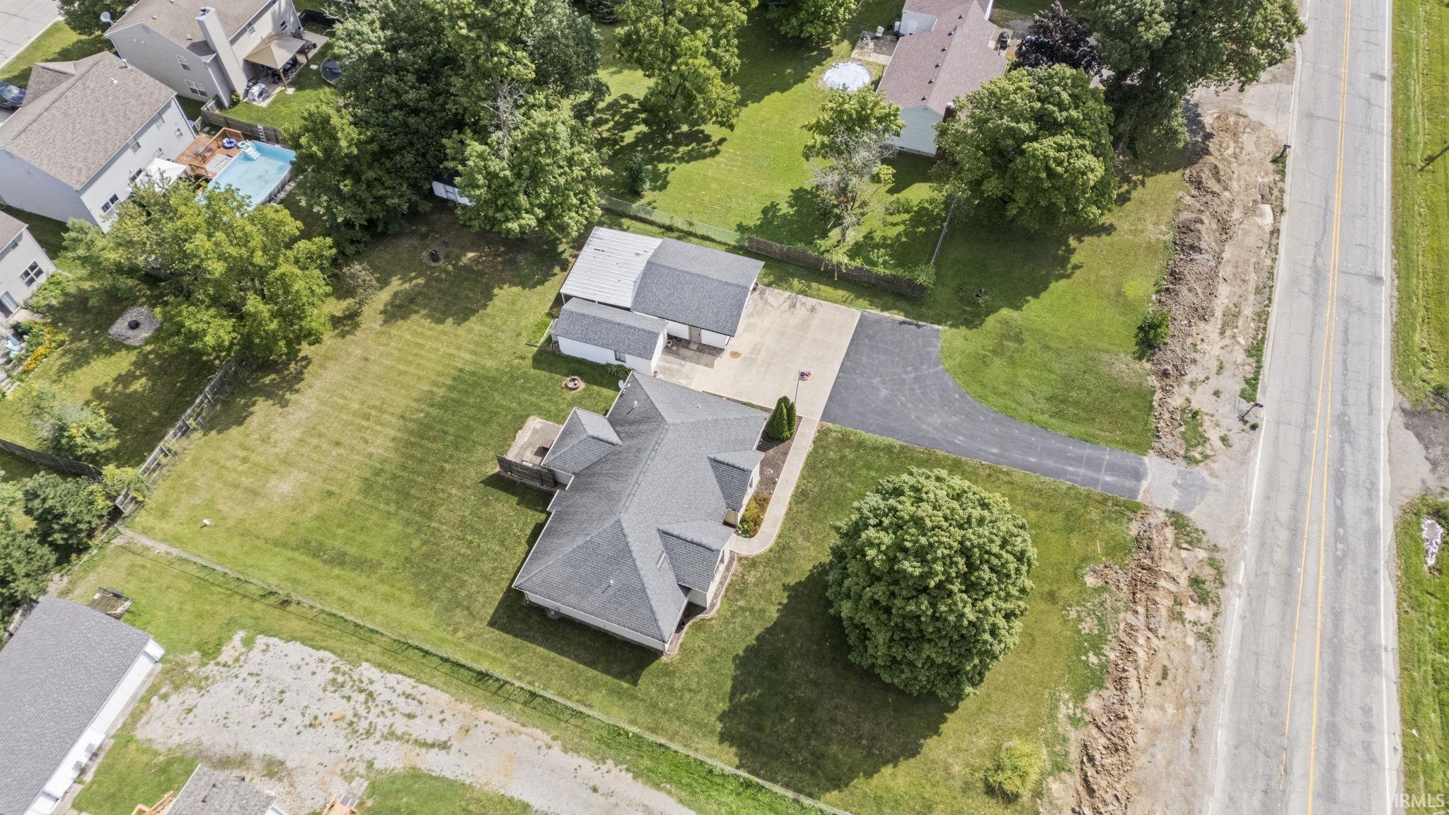1610 Carroll Road Fort Wayne, IN 46845 - Photo 4 of 32 Gallery Image 4